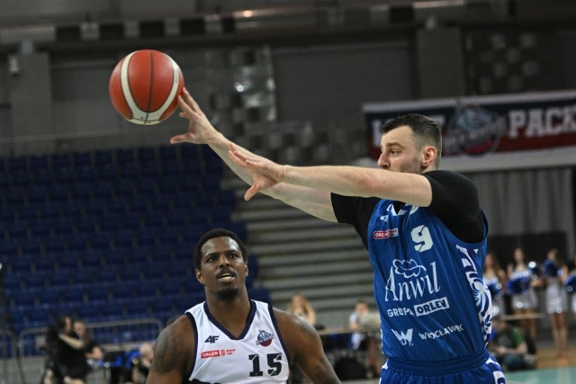 Fot. PAP/Marcin Bielecki King przegrał z liderem [ZDJĘCIA]