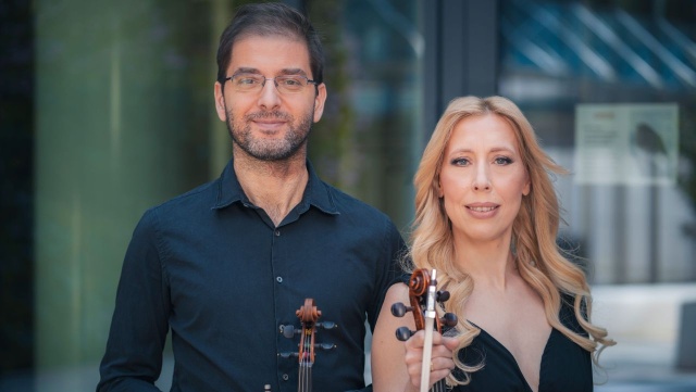 Emilia Goch-Salvador – altowiolistka, dyrektor Baltic Neopolis Orchestra i Emanuel Salvador – skrzypek, koncertmistrz Orkiestry. Fot. Materiały prasowe BNO Cudotwórcy na 7. Festiwalu Szczecin Classic [ZDJĘCIA]