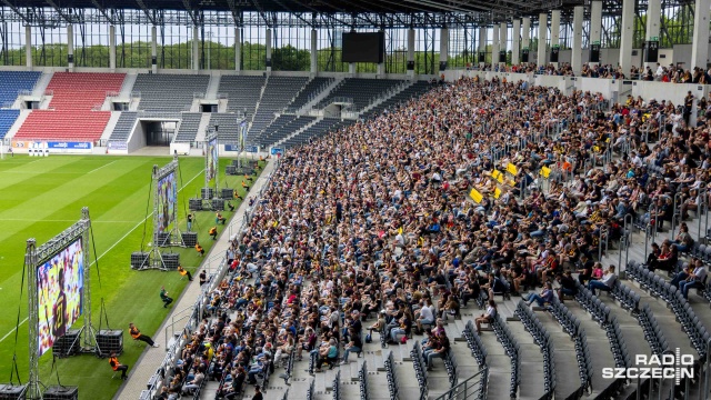 Fot. Robert Stachnik [Radio Szczecin] "Ja sobie popłaczę, a kibice, którzy są od tylu lat z Pogonią, oby doczekali..." [WIDEO, ZDJĘCIA]