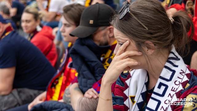 Fot. Robert Stachnik [Radio Szczecin] "Ja sobie popłaczę, a kibice, którzy są od tylu lat z Pogonią, oby doczekali..." [WIDEO, ZDJĘCIA]