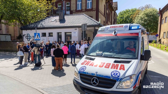 Fot. Robert Stachnik [Radio Szczecin] Minuta ciszy szczecińskiej służby zdrowia dla zabitego w Krakowie lekarza [WIDEO, ZDJĘCIA]