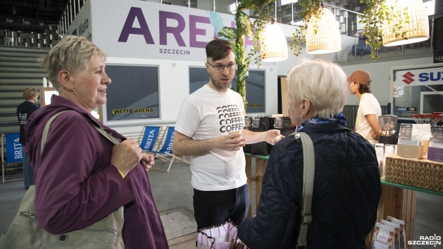 Fot. Kamila Kozioł [Radio Szczecin] "Wstawiamy do ekspresu i puszczamy magię". Trwa festiwal kawy [WIDEO, ZDJĘCIA]