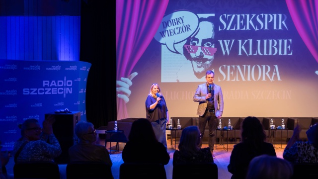 Fot. Robert Stachnik [Radio Szczecin] Premiera "Szekspira w Klubie Seniora". Widzowie: Chwytamy dzień. Duchem jesteśmy młodzi [WIDEO, ZDJĘCIA]