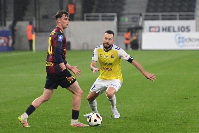 Fot. PAP/Marcin Bielecki Portowcy przejechali się na Motorze [ZDJĘCIA]