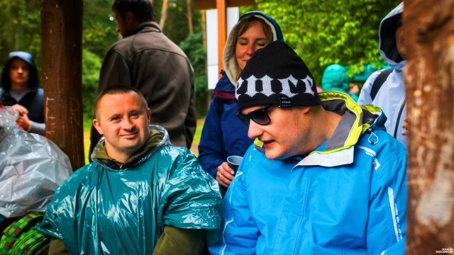 Fot. Wojciech Ochrymiuk [Radio Szczecin] Deszcz nie odstraszył uczestników rodzinnego pikniku w Lasku Arkońskim [ZDJĘCIA, WIDEO]