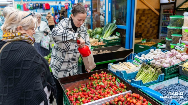 Fot. Robert Stachnik [Radio Szczecin] Przymrozki zniszczyły plantacje owoców. "Wymarzło 100% uprawy" [WIDEO, ZDJĘCIA]