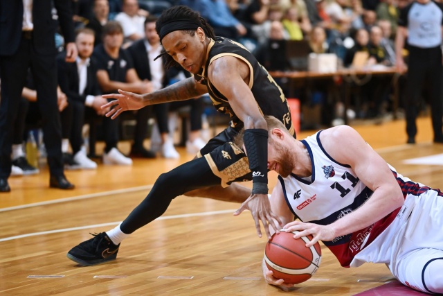 Fot. PAP/Marcin Gadomski Druga porażka Wilków. King Szczecin w trudnej sytuacji [ZDJĘCIA]