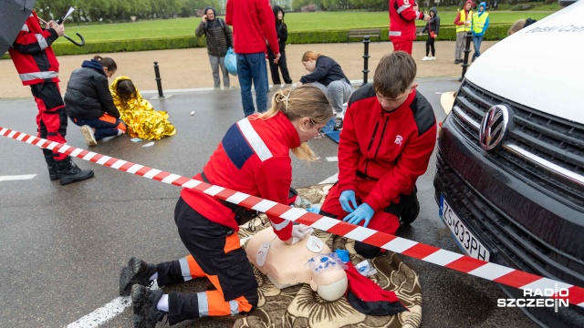 Fot. Robert Stachnik [Radio Szczecin] Mistrzostwa Pierwszej Pomocy na Jasnych Błoniach [WIDEO, ZDJĘCIA]