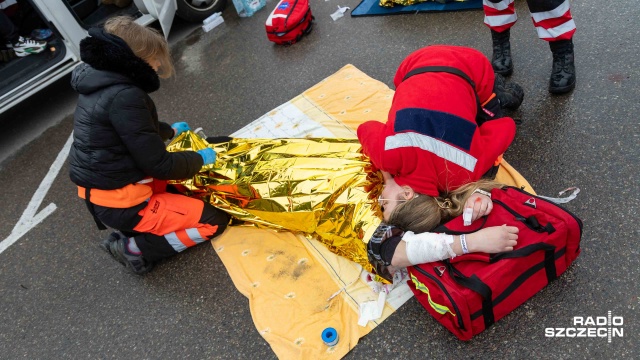 Fot. Robert Stachnik [Radio Szczecin] Mistrzostwa Pierwszej Pomocy na Jasnych Błoniach [WIDEO, ZDJĘCIA]