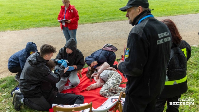Fot. Robert Stachnik [Radio Szczecin] Mistrzostwa Pierwszej Pomocy na Jasnych Błoniach [WIDEO, ZDJĘCIA]