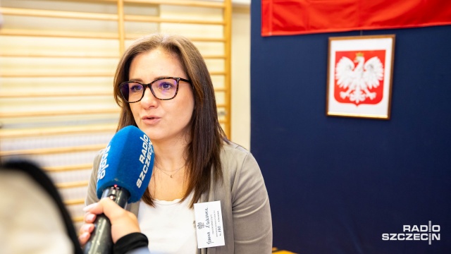 Fot. Robert Stachnik [Radio Szczecin] Pierwsi szczecinianie oddali głos w wyborach prezydenckich [WIDEO, ZDJĘCIA]