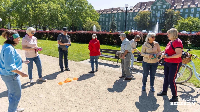Fot. Robert Stachnik [Radio Szczecin] Seniorzy grają w bule. "Rajcuje mnie to bardzo" [WIDEO, ZDJĘCIA]