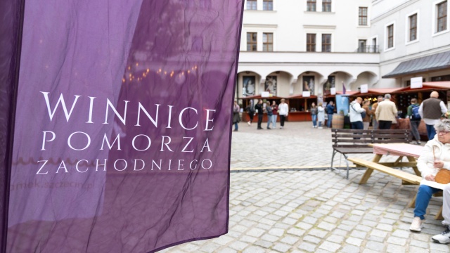 Fot. Robert Stachnik [Radio Szczecin] Zachodniopomorskie wina na Zamku. Trwa coroczny festiwal [WIDEO, ZDJĘCIA]