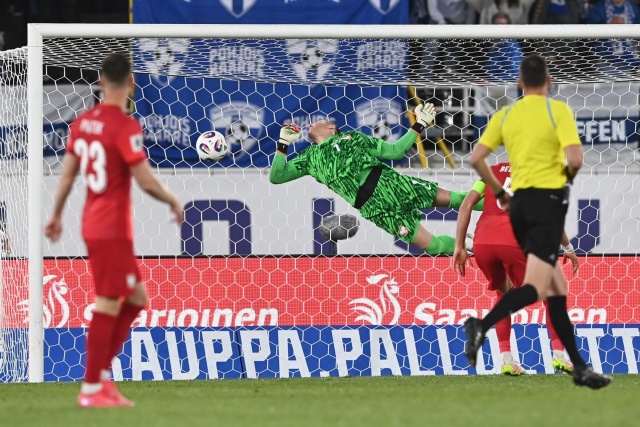Fot. PAP/Piotr Nowak Katastrofa w Helsinkach. Polska przegrywa z Finlandią [ZDJĘCIA]
