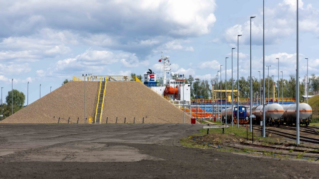 Terminalu Gazu Płynnego w Szczecinie. Fot. Robert Stachnik [Radio Szczecin] Zakończyła się rozbudowa Terminalu Gazu Płynnego w Szczecinie [ZDJĘCIA]