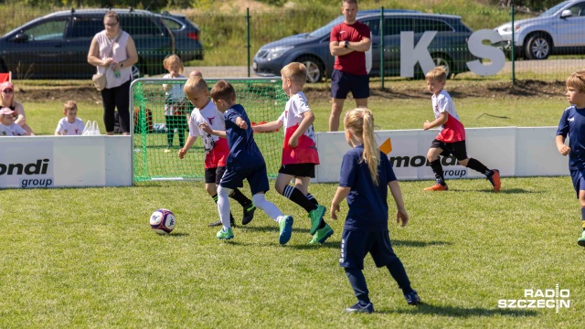 Fot. Robert Stachnik [Radio Szczecin] "Dzikie Granie", czyli turniej piłki nożnej w Kliniskach Wielkich [WIDEO, ZDJĘCIA]
