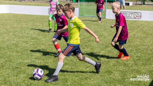 Fot. Robert Stachnik [Radio Szczecin] "Dzikie Granie", czyli turniej piłki nożnej w Kliniskach Wielkich [WIDEO, ZDJĘCIA]