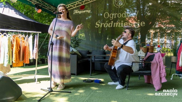 Fot. Robert Stachnik [Radio Szczecin] Dzień dziergania w Ogrodach Śródmieście [WIDEO, ZDJĘCIA]