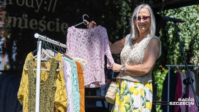 Fot. Robert Stachnik [Radio Szczecin] Dzień dziergania w Ogrodach Śródmieście [WIDEO, ZDJĘCIA]