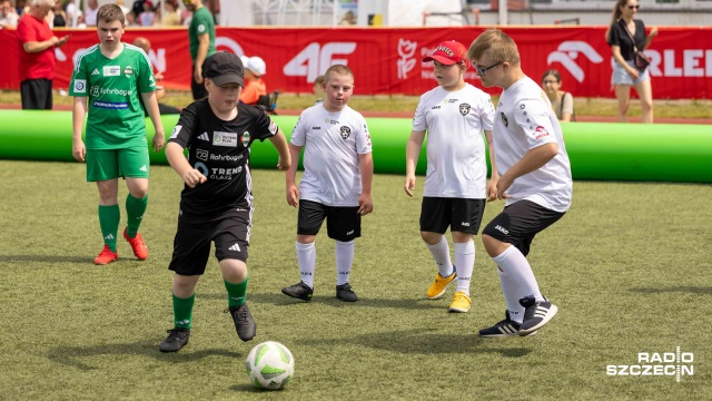 Fot. Robert Stachnik [Radio Szczecin] "Każdy może grać w piłkę nożną" - pierwszy taki turniej w regionie [WIDEO, ZDJĘCIA]