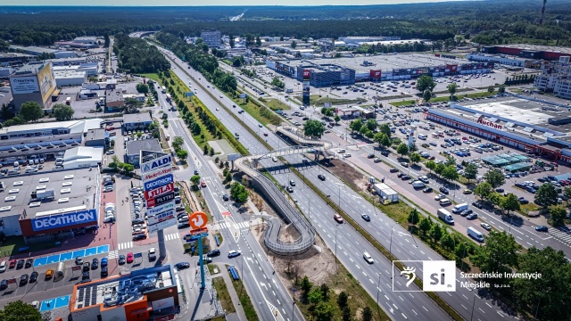 Fot. Szczecińskie Inwestycje Miejskie Kładka w barwach Floating Garden ukończona [ZDJĘCIA]