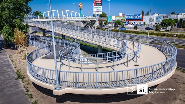 Fot. Szczecińskie Inwestycje Miejskie Kładka w barwach Floating Garden ukończona [ZDJĘCIA]