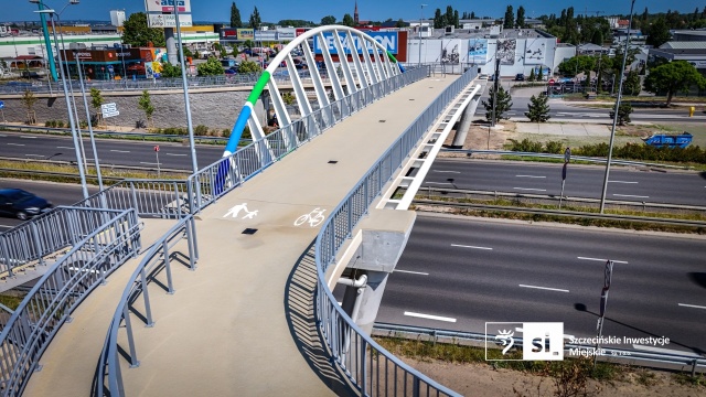 Fot. Szczecińskie Inwestycje Miejskie Kładka w barwach Floating Garden ukończona [ZDJĘCIA]