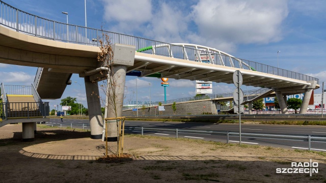 Fot. Robert Stachnik [Radio Szczecin] Kładka nad ulicą Struga oficjalnie otwarta [WIDEO, ZDJĘCIA]