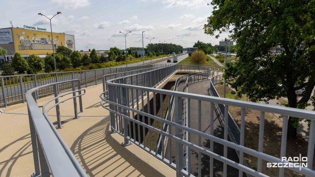Fot. Robert Stachnik [Radio Szczecin] Kładka nad ulicą Struga oficjalnie otwarta [WIDEO, ZDJĘCIA]