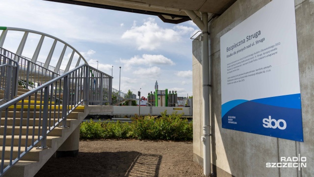 Fot. Robert Stachnik [Radio Szczecin] Kładka nad ulicą Struga oficjalnie otwarta [WIDEO, ZDJĘCIA]
