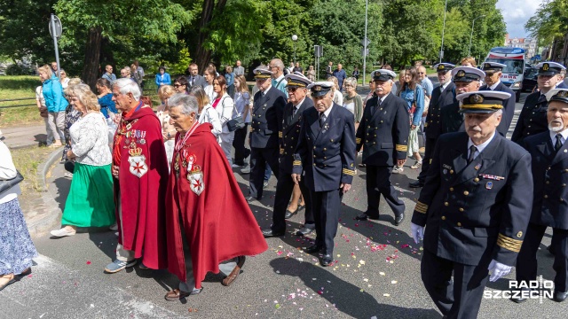 Procesja Bożego Ciała w Szczecinie. Fot. Robert Stachnik [Radio Szczecin] Procesja Bożego Ciała w Szczecinie [ZDJĘCIA]