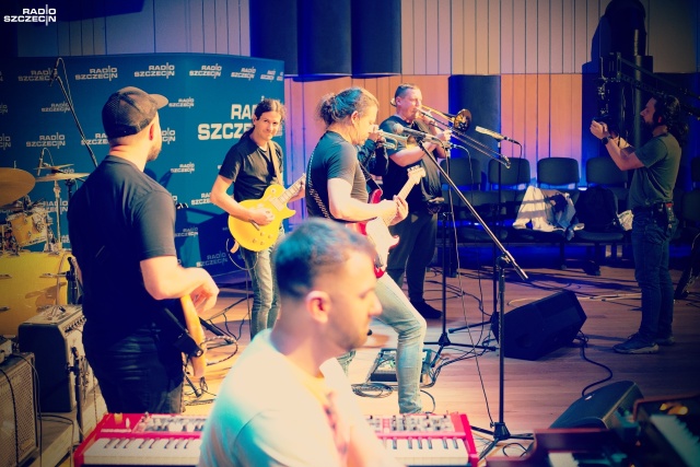 Parasoul, fot. Piotr Rokicki Pogoda taka, że warto mieć w pobliżu Parasoul [ZDJĘCIA, WIDEO]