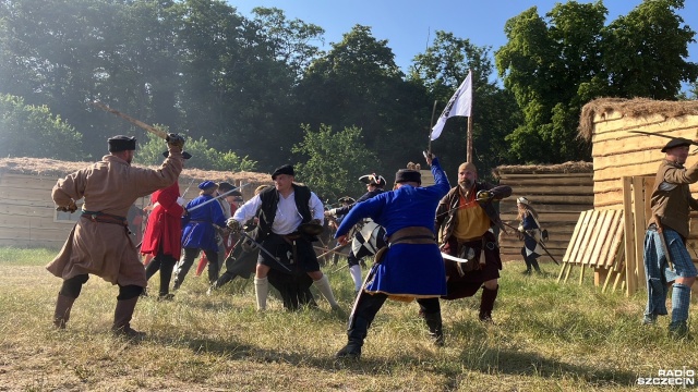 Fot. Joanna Maraszek [Radio Szczecin] Wielka bitwa na Dniach Twierdzy w Świnoujściu [ZDJĘCIA]