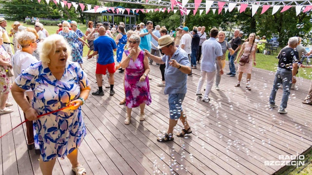 Fot. Robert Stachnik [Radio Szczecin] Potańcówka na Różańce. "Człowiek energii dostaje od razu" [WIDEO, ZDJĘCIA]