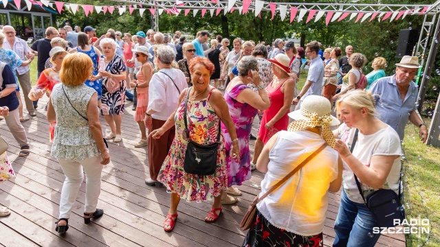 Fot. Robert Stachnik [Radio Szczecin] Potańcówka na Różańce. "Człowiek energii dostaje od razu" [WIDEO, ZDJĘCIA]