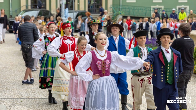 Fot. Robert Stachnik [Radio Szczecin] Tanecznym krokiem maluchy pożegnały przedszkole [WIDEO, ZDJĘCIA]