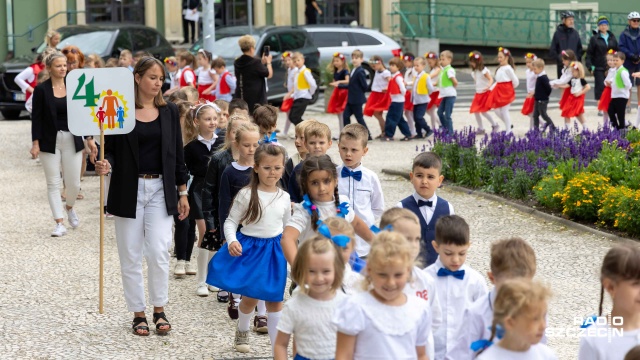 Fot. Robert Stachnik [Radio Szczecin] Tanecznym krokiem maluchy pożegnały przedszkole [WIDEO, ZDJĘCIA]