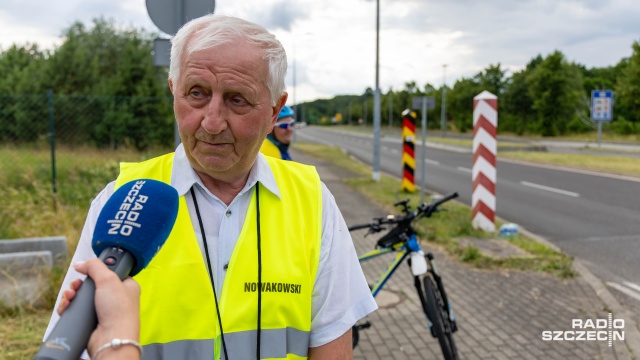 Fot. Robert Stachnik [Radio Szczecin] Patrol obywatelski zablokował przejście graniczne w Lubieszynie [WIDEO, ZDJĘCIA]