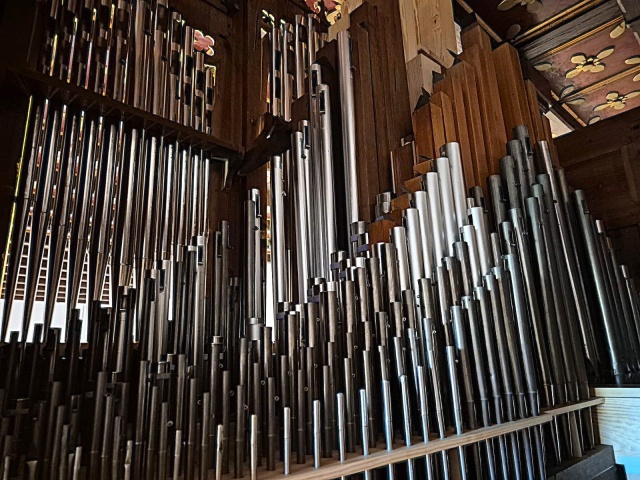 Wnętrze organów Barnima Grüneberga z XIX wieku w kościele pw. św. Stanisława Biskupa i Męczennika w Wolinie. Fot. Dorota Zamolska [Radio Szczecin] Wolińskie organy Grüneberga zabrzmiały (po remoncie) na międzynarodowym festiwalu [ZDJĘCIA]