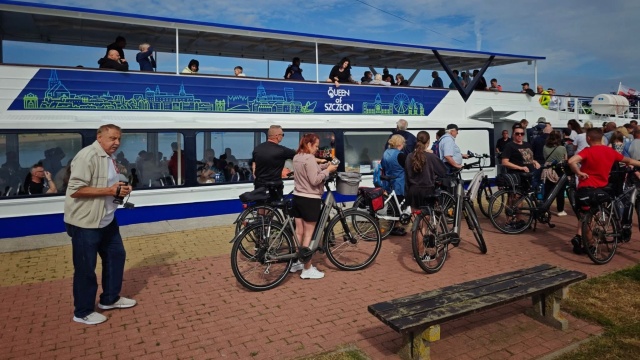Fot. Starostwo Powiatowe w Policach Duże zainteresowanie rejsami tramwaju wodnego [ZDJĘCIA]