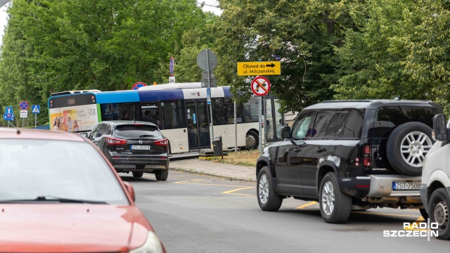 Fot. Robert Stachnik [Radio Szczecin] Pomorzany. Uważaj, bo odholują [WIDEO, ZDJĘCIA]