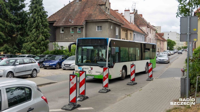 Fot. Robert Stachnik [Radio Szczecin] Pomorzany. Uważaj, bo odholują [WIDEO, ZDJĘCIA]