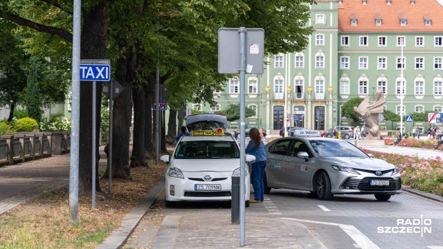 Fot. Robert Stachnik [Radio Szczecin] Taksówkarze nie chcą konsultacji, miasto chce odświeżyć mapę postojów [WIDEO, ZDJĘCIA]