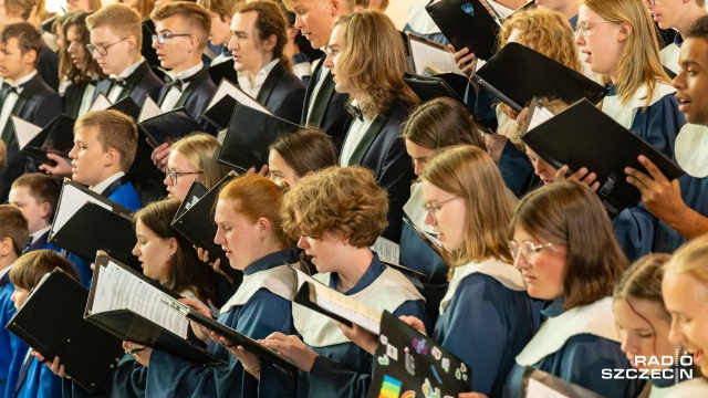Chór katedry w Brunszwiku i Szczecińskie "Słowiki". Fot. Robert Stachnik [Radio Szczecin] Chór katedry w Brunszwiku i szczecińskie "Słowiki" zainaugurowały Festiwal "Muzyczne przyjaźnie" [WIDEO, ZDJĘCIA]