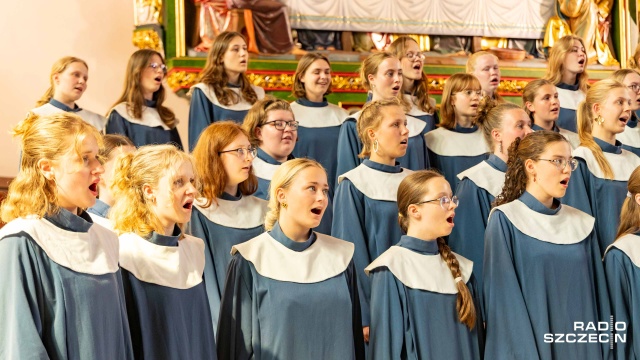 Chór katedry w Brunszwiku. Fot. Robert Stachnik [Radio Szczecin] Chór katedry w Brunszwiku i szczecińskie "Słowiki" zainaugurowały Festiwal "Muzyczne przyjaźnie" [WIDEO, ZDJĘCIA]