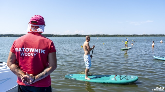 Fot. Maciej Papke [Radio Szczecin] Rozrywka rodem z Hawajów. Radio Szczecin nadawało z Nowego Warpna [WIDEO, ZDJĘCIA]