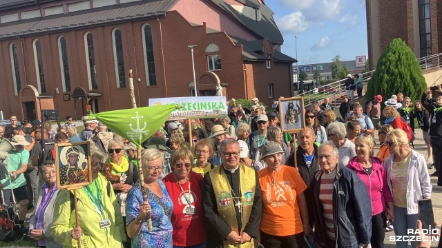 Fot. Piotr Kołodziejski [Radio Szczecin] Najdłuższa pielgrzymka w Polsce wyruszyła ze Szczecina [ZDJĘCIA]
