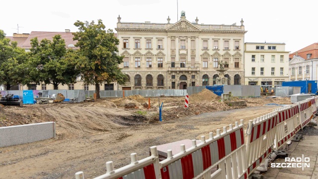 Fot. Robert Stachnik [Radio Szczecin] Niełatwe biznesy na (i wokół) pl. Orła Białego [WIDEO, ZDJĘCIA]