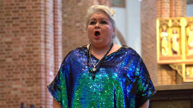 Sylwia Burnicka-Kalischewska – sopranistka. Fot. Materiały prasowe Stowarzyszenia Pierwszorzędnych Inicjatyw Słynna Orkiestra Lwowska w Szczecinie [ZDJĘCIA]