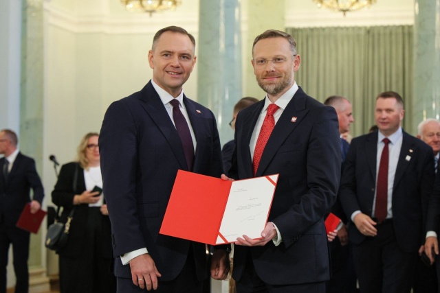 Zbigniew Bogucki z prezydentem Karolem Nawrockim. Fot. PAP/Paweł Supernak Ludzie prezydenta. Nominacje dla polityków z Pomorza Zachodniego